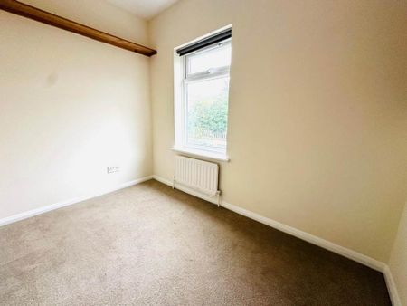 2 bedroom terraced house to rent - Photo 4