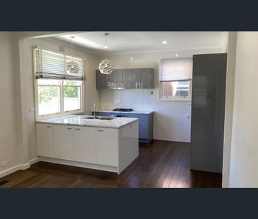 Beautifully presented home in Golden Square, close to all essential... - Photo 6