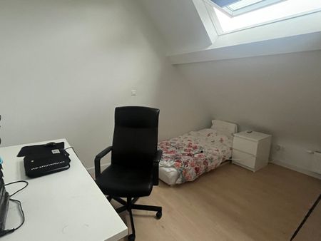 Charmant huis te huur in Harelbeke - Photo 2