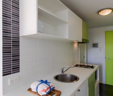 Medium Studio with Balcony - Photo 5