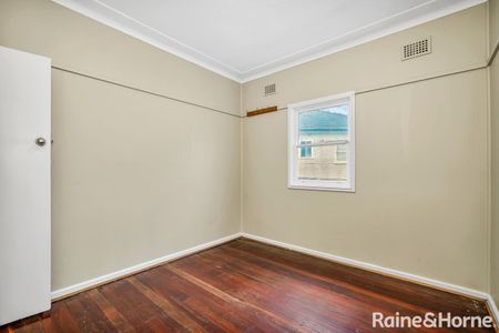 13 Blair Avenue, St Marys, NSW 2760 - Photo 4