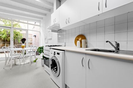 52 Dorrit Street, Carlton VIC 3053 - Photo 4