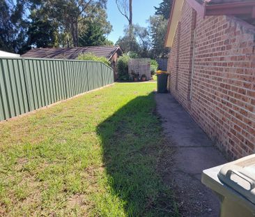 Conveniently Located 3 Bedroom Home - Photo 6