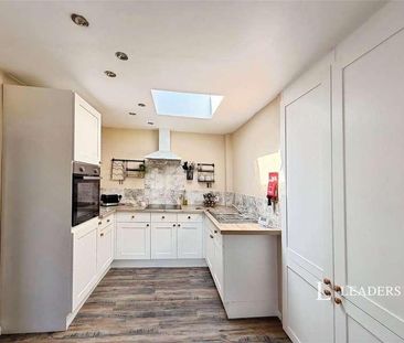 Dunalley Parade, Cheltenham, Gloucestershire, GL50 - Photo 2
