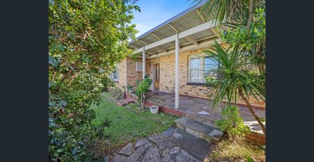 Charming Home with Flexible Living & Bayside Convenience - Photo 3