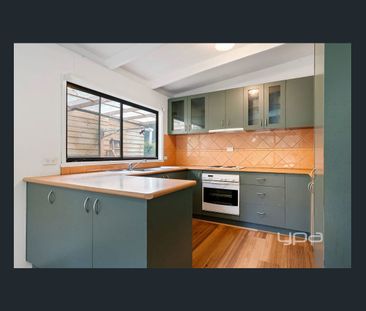 TRANQUIL LIVING - Photo 5