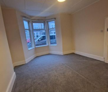 2 bedroom ground floor flat to rent - Photo 1