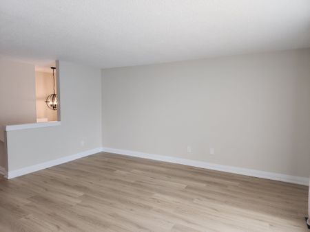 For Lease - 6781 Dawson Street, Niagara Falls, Ontario - Photo 2