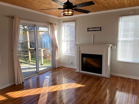 For Lease - 256 Ridge Road, Fort Erie, Ontario - Photo 1