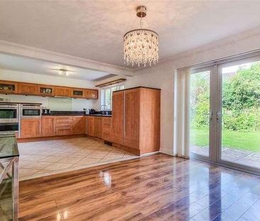 Laurel Close, Middlewich, CW10 - Photo 4