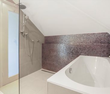 59 Ernest St, Crows Nest NSW 2065 - House For Rent | Domain - Photo 1