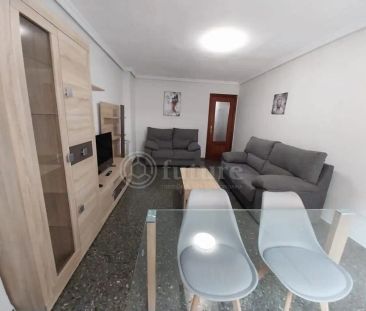 Piso de alquiler en Avenida de Portugal, Carmelitas - Photo 2