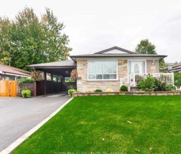 Detached Home For Lease | W9074863 - Photo 5