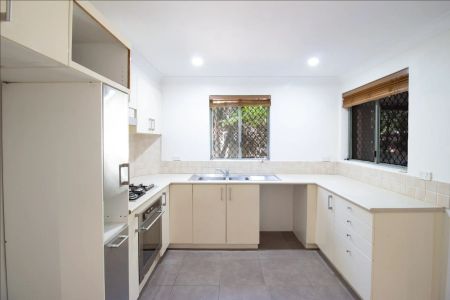 Freshly Upgraded 2-Bedroom Apartment in Prime Penshurst Location - Photo 4