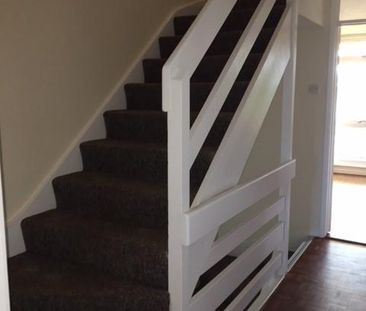 2 bedroom maisonette to rent - Photo 1