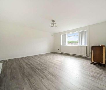 Brisbane, Stonehouse, GL10 - Photo 2