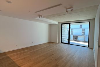 Apartamento T1 no empreendimento DOCA Praia da Barra.