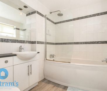 1 bed Apartment for Rent - Photo 2