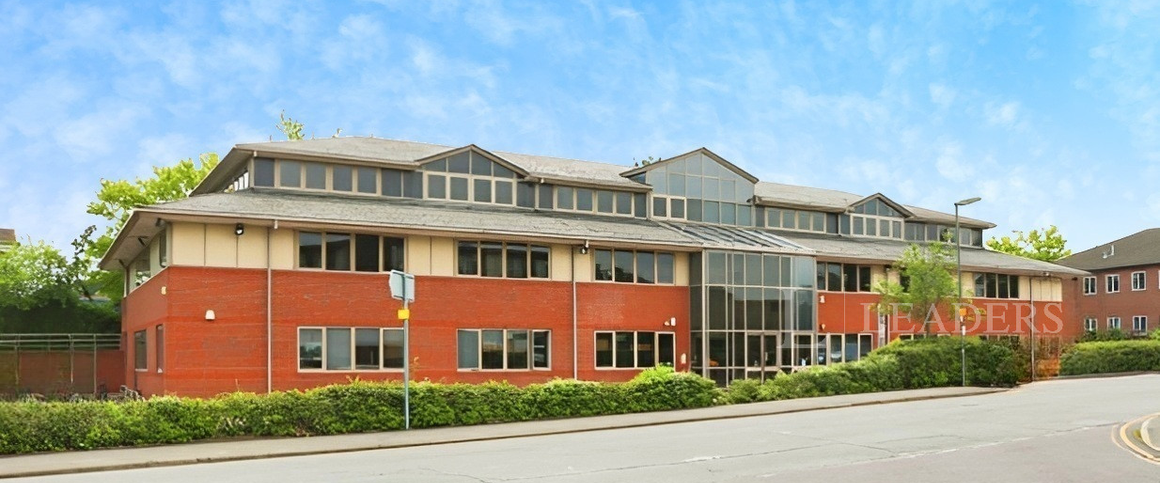 1 bedroom apartment to rent Cleeve Court, Cleeve Road, Leatherhead, KT22 - Photo 1