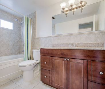 For Lease - 1403 Glen Rutley Circle, Mississauga, Ontario - Photo 1