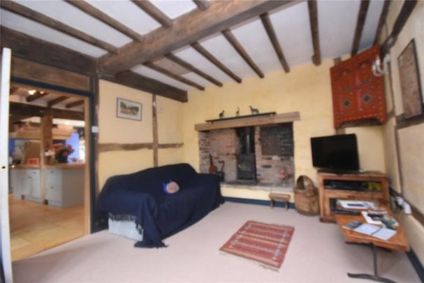 4 bedroom detached house to rent - Photo 1