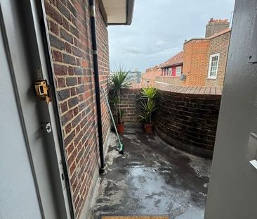 Room in a Shared House, Chicksand House, E1 - Photo 6