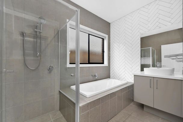 Stunning and Modern 4-Bedroom Home in Mickleham - Photo 1