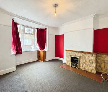 3 bedroom house to rent Thursby Road, NN1 - Photo 1