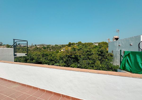 Long-Term Rental in Almachares Countryside with Private Pool and Terraces