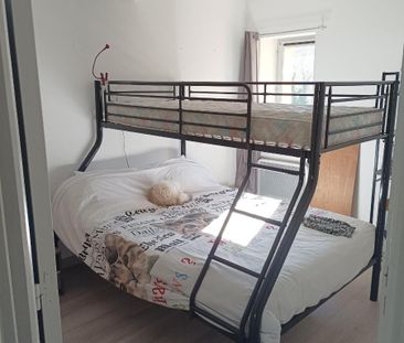 Location Appartement 3 pièces 45m² ROUGIERS 83170 - Photo 6