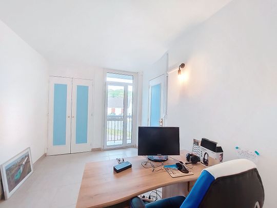 Apartment - Photo 1