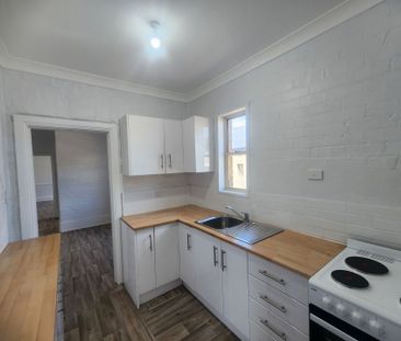 Three bedroom Cottage! - Photo 3