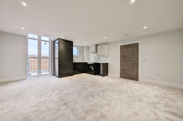 Clarendon Apartments, SO14 - Photo 1