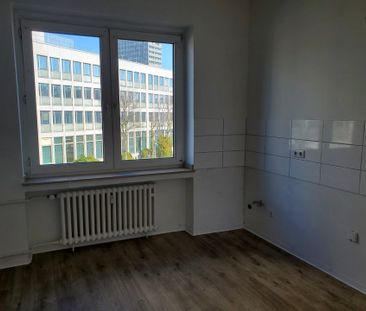 Günstige 2-Zimmer-Wohnung in sehr zentraler Lage zu vermieten - Photo 1