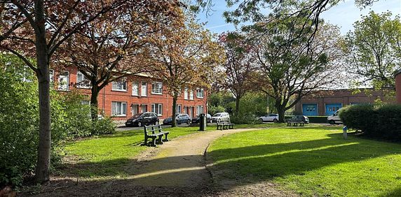 Lichtrijk appartement met 2 slaapkamers te huur in Bloemekenswijk te Gent - Foto 2