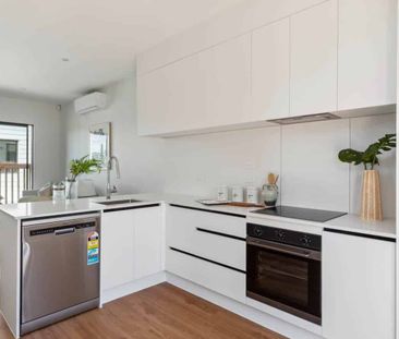 2 Beds Chic New House In West Harbour - Photo 2