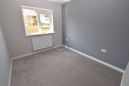 3 Bed Semi-Detached House, Stonecliffe Drive, LS12 - Photo 5