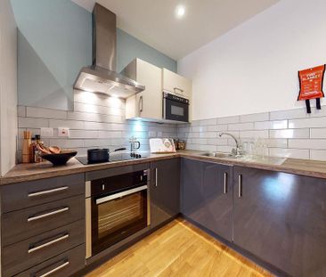 2 bedroom apartment to rent - Photo 6