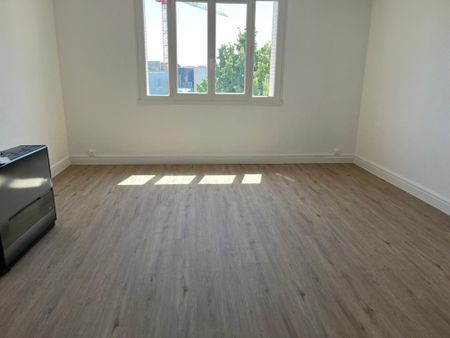 APPARTEMENT T3 A LOUER - Photo 3