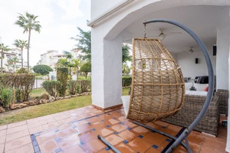 3 Bedroom Apartment For Rent in San Pedro de Alcántara, Málaga - Photo 3