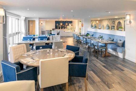 1 bedroom retirement property to rent - Photo 5