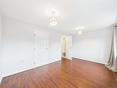 3 bedroom terraced house to rent - Photo 3