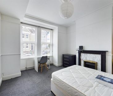 5 bedroom terraced house to rent - Photo 4