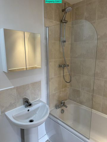 2 bedroom penthouse to rent - Photo 5