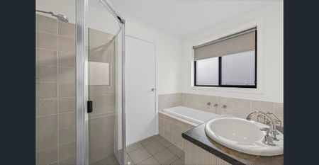 Picture Perfect Coastal Escape - Photo 2