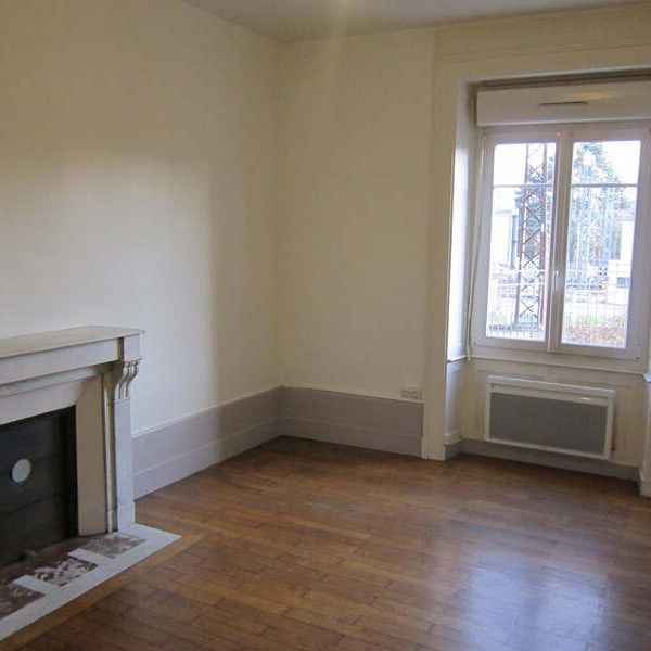 Location Appartement 1 pièce 40m² BESANCON 25000 - Photo 1