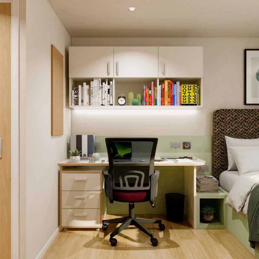 Extra Large Ensuite - Photo 1