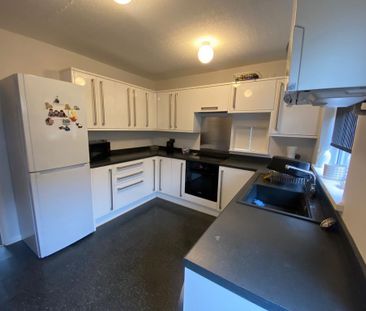 3 bedroom bungalow to rent - Photo 2