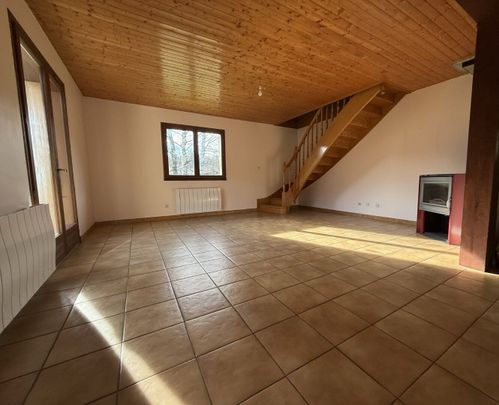 Maison/Villa À Louer 5 Pièces , 128 M² - Photo 1