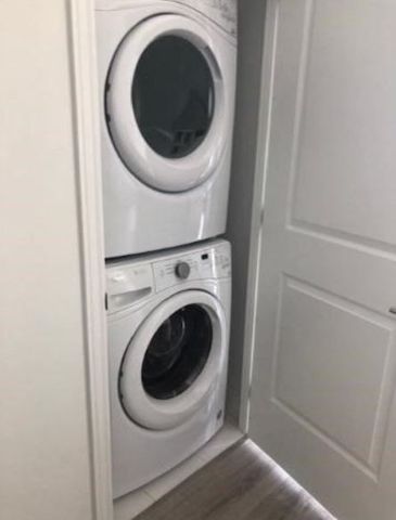 For Lease - 9618 Yonge Street Unit# 1201, Richmond Hill, Ontario - Photo 2